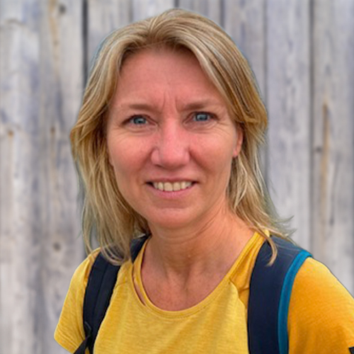 Julia Overal | Nadavos